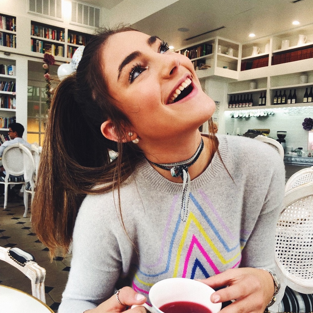 Meet your Posher, Courtney